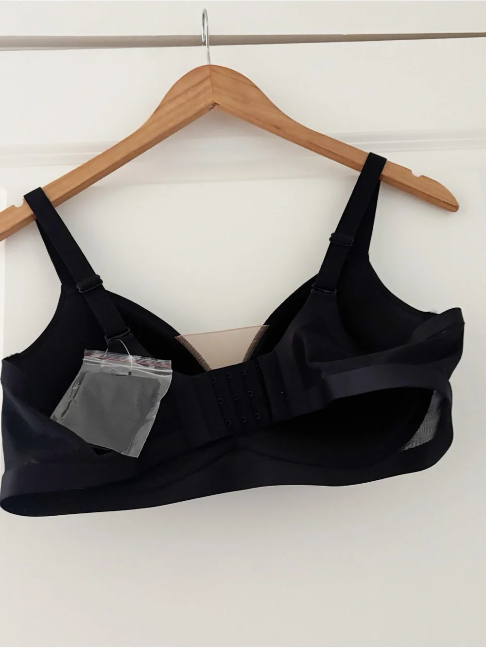NWT Underoutfit Viva Mesh Bra Black Coffee Nude Inset XL